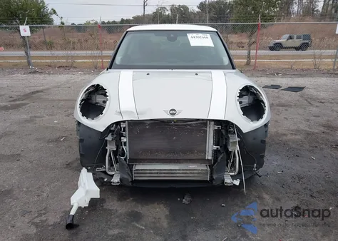 2023 Mini Hardtop Cooper from USA, damaged, VIN WMW33DH03P2S85174